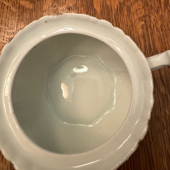 Pretty Vintage cream and sugar set - Picture 4 of 8